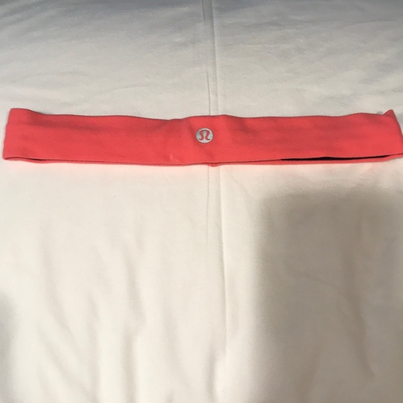 BUNDLE 3 lululemon headbands - Picture 4 of 7